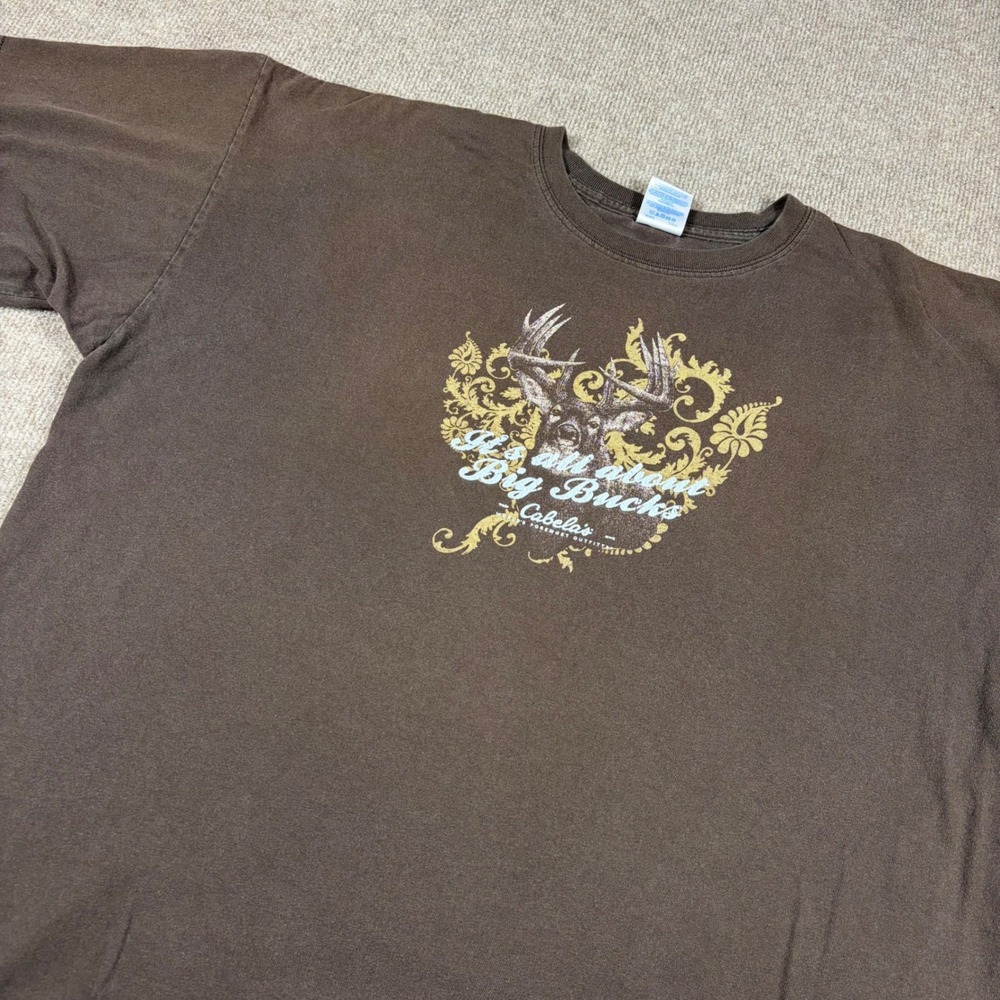 Cabelas Mens 2XL Brown Big Bucks Deer Graphic T-Shirt Gildan Ultra Cotton Tee